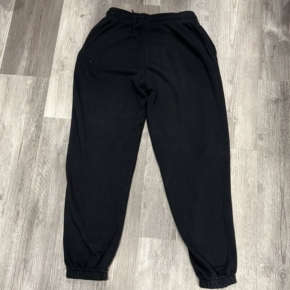 Nike joggers with drawstring waist, size S - Picture 2 of 3